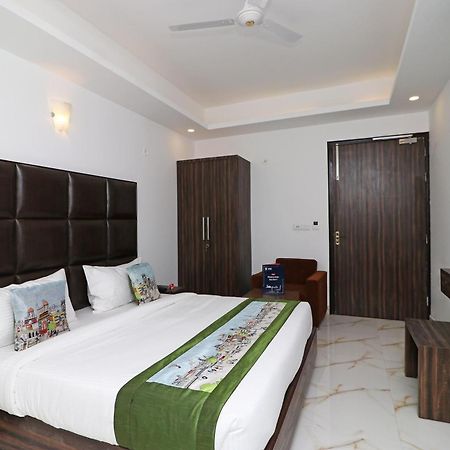 Hotel O Aamara New Delhi Eksteriør bilde