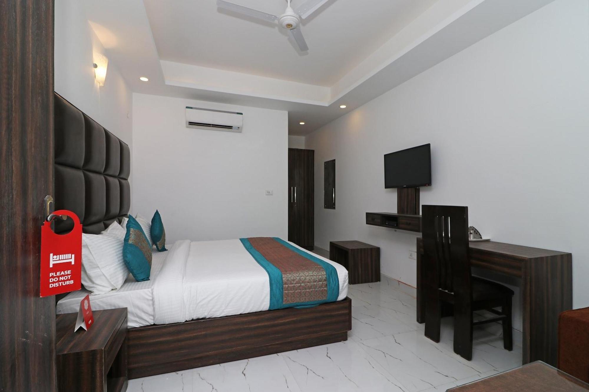 Hotel O Aamara New Delhi Eksteriør bilde