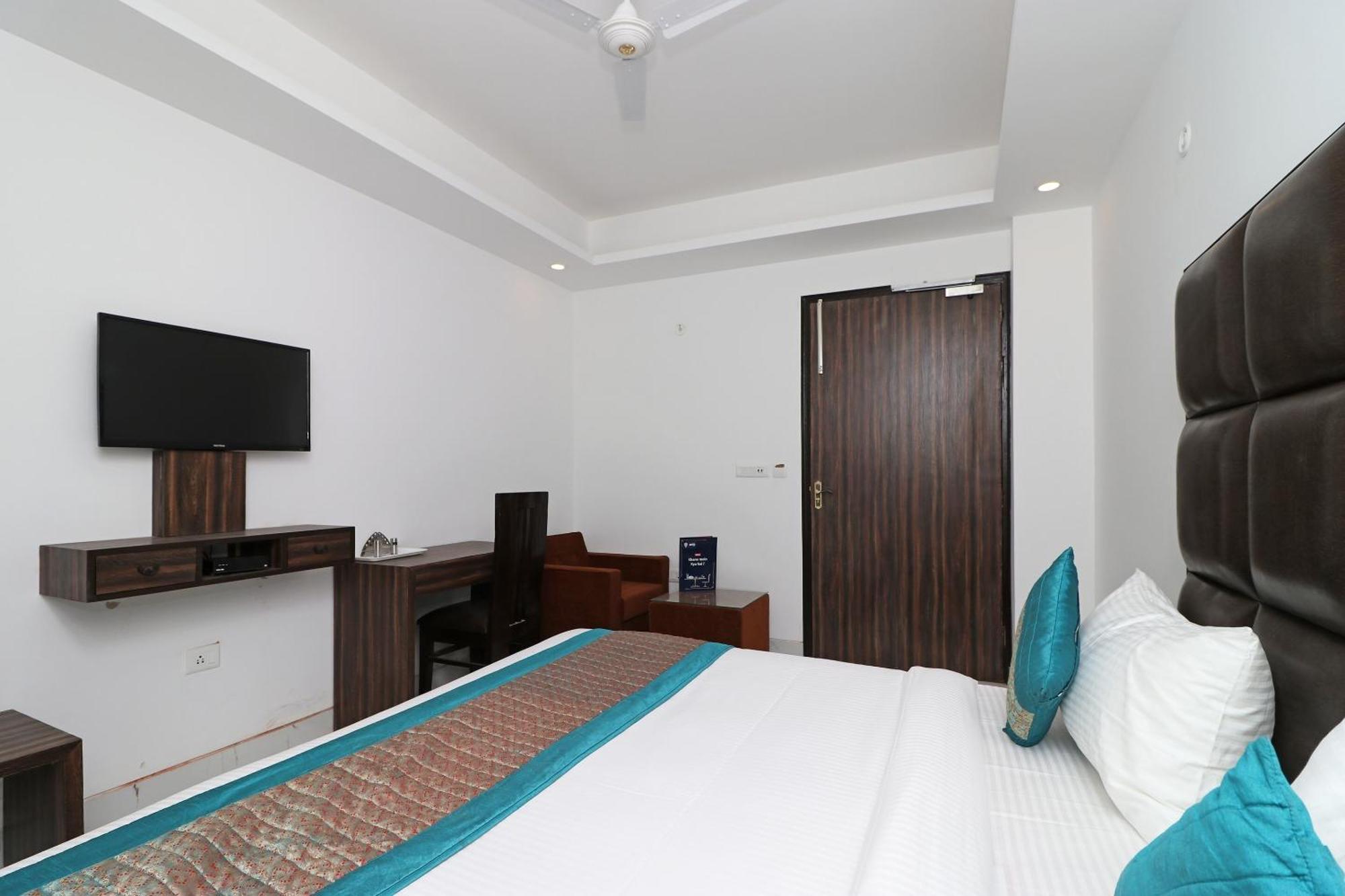 Hotel O Aamara New Delhi Eksteriør bilde